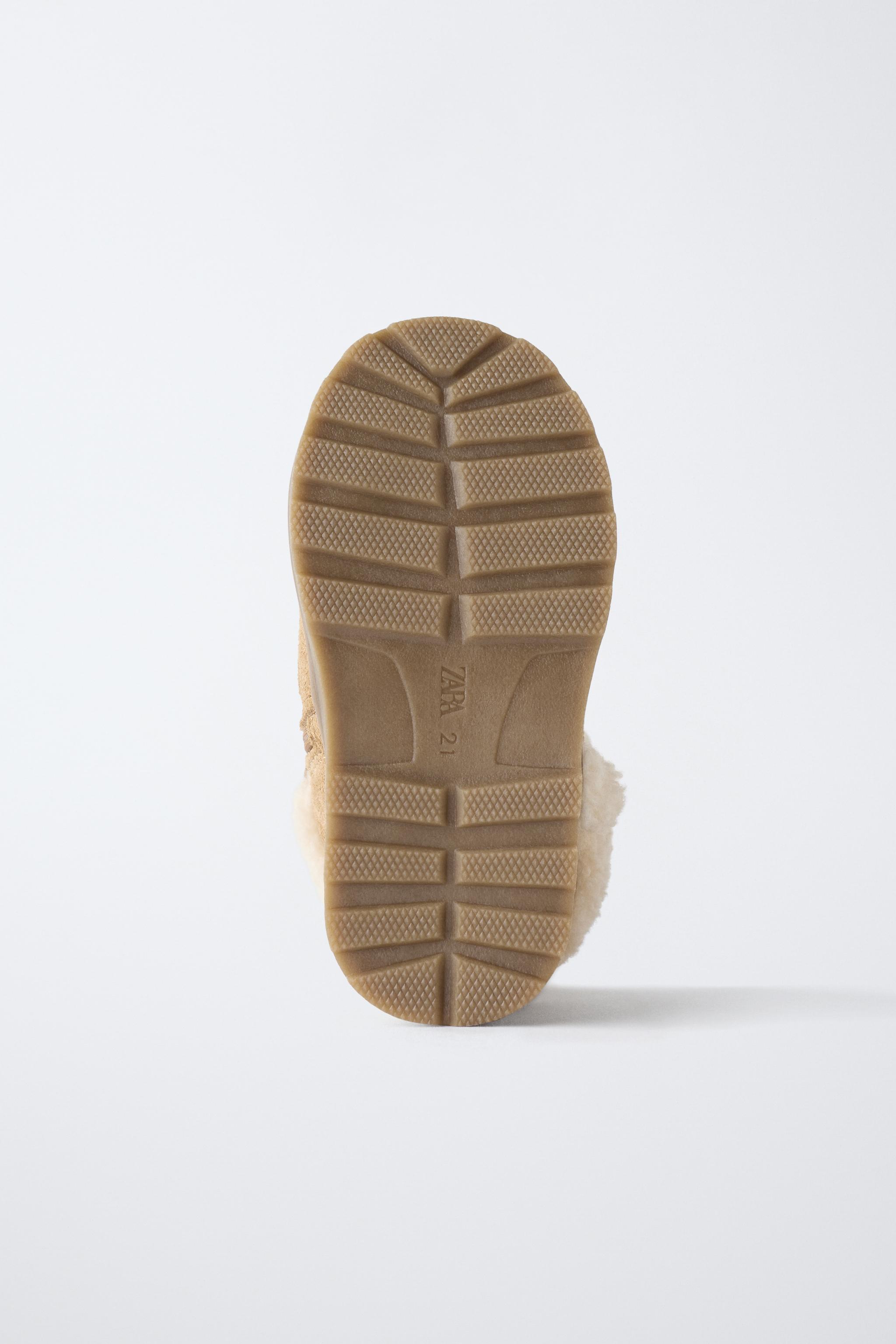 LINED BAREFOOT BOOTS